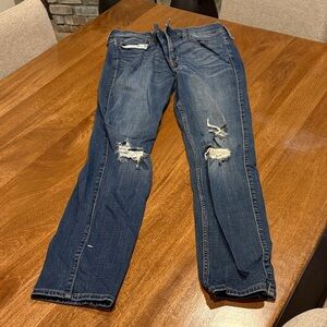 Hollister Distressed Blue Jeans 34/32